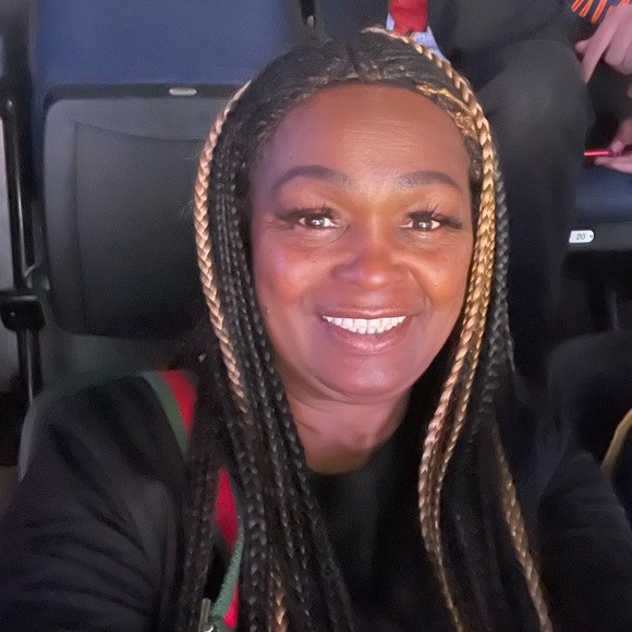 Meet your Posher, Robin - Picture 6 of 6